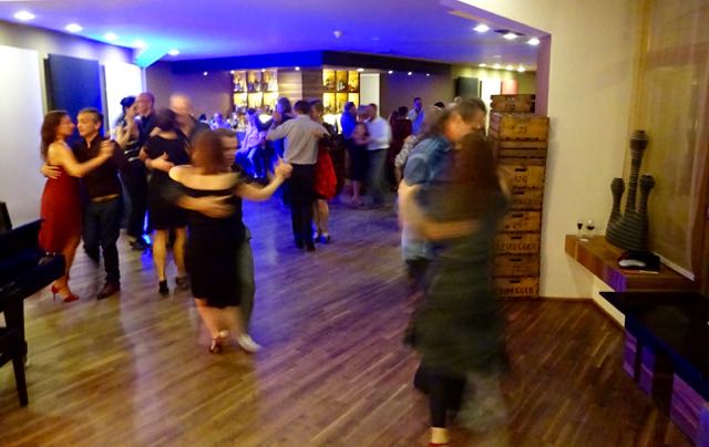 Milonga an der Bar